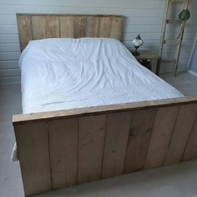 hout bed